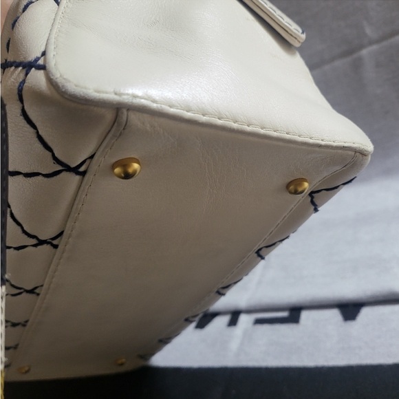 Chanel Vintage Wild Stitch Leather Bag with COA - Picture 6 of 10